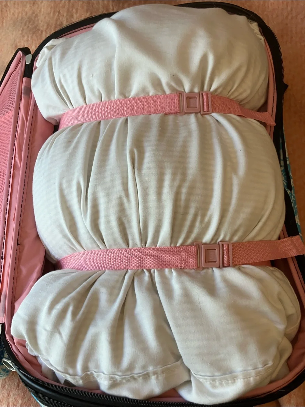 American Tourister front pocket